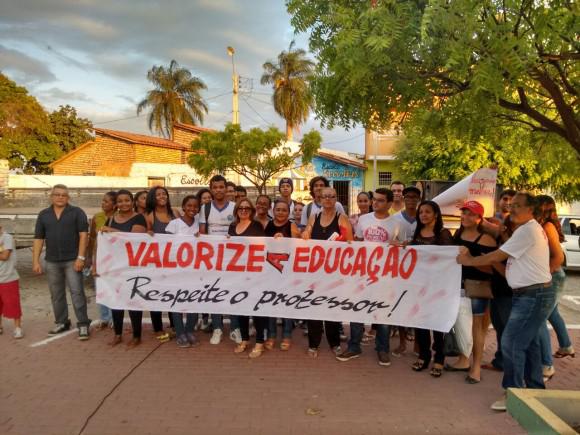 Alunos da rede estadual fazem atos de apoio aos professores. Foto: divulgação/WhatsApp #EuApoio.