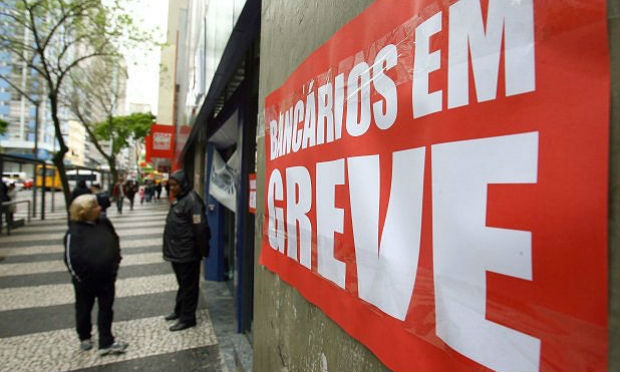 Reunião entre bancos e a  categoria, nesse sábado (27), não avançou. / Foto: Agência Brasil