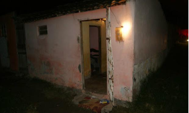 Suspeitos invadiram casa da vítima, afirma polícia / Foto: Divulgação/Adielson Galvão.
