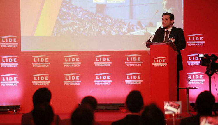 Prefeito Geraldo Julio em seminário do LIDE Pernambuco. Foto: divulgação