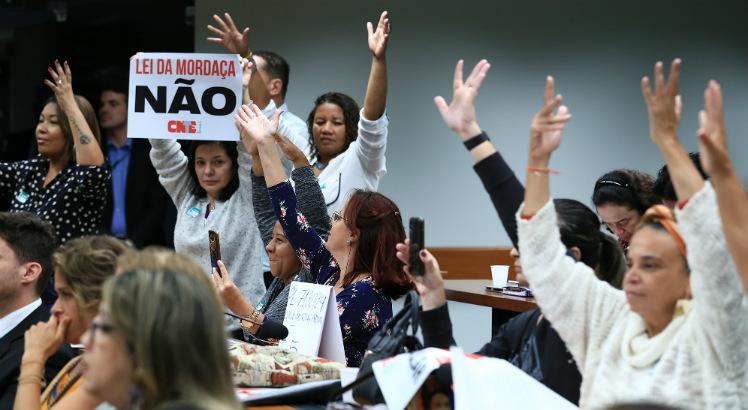Reunião aconteceu sob protestos (Foto: Alex Ferreira/Câmara dos Deputados)