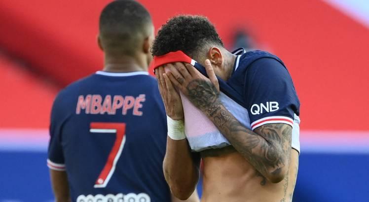 PSG perde para o líder Lille no Campeonato Francês; Neymar é expulso
