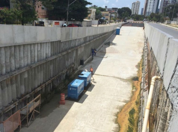 Prevista para antes da Copa, obra do Túnel da Abolição completa um ano de atraso