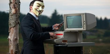 Hackers revidam bloqueio ao Megaupload e realizam ataque online contra sites nos EUA