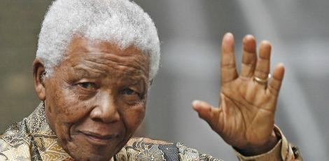Serviço de espionagem de Israel afirma ter treinado Mandela sem saber