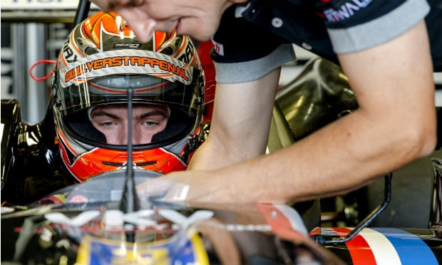 Holandês venceu o Mundial de Kart ano passado e tem oito pódios em 27 corridas na atual temporada da Fórmula 3 / Foto: AFP