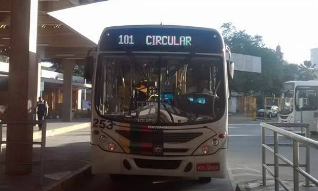 As linhas circulares, que atendem  à Estação Recife, voltaram a transitar com normalidade na manhã desta terça-feira. / Foto: Lorena Barros / JC Trânsito