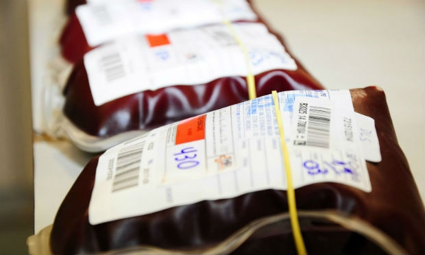 ONG promove ação para incentivar recifenses a doar sangue no Hemope