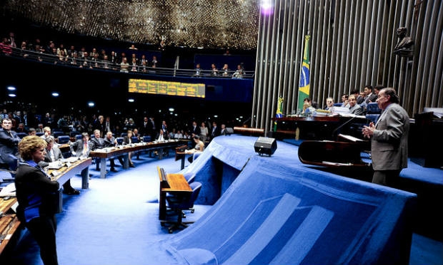 Brasil vive retrocesso, diz senadora no Dia da Consciência Negra