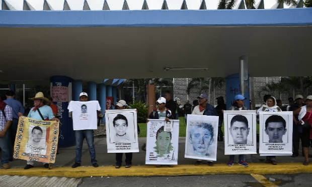 Crise teve início depois que 43 estudantes da escola de professores de Ayotzinapa (Guerrero, sul) despareceram em 26 de setembro na cidade de Iguala / Foto: AFP