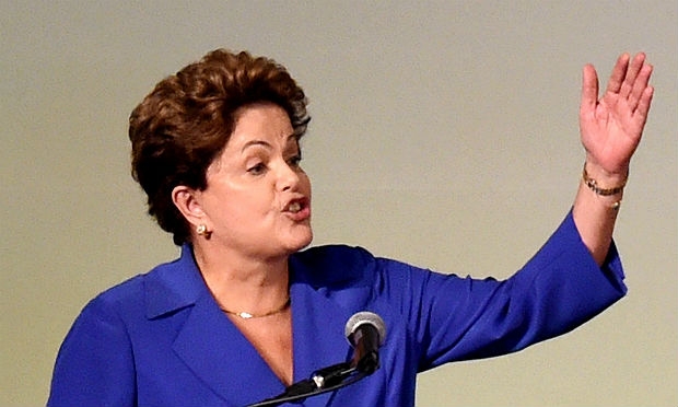 Posse da nova equipe econômica, com perfil diferente daquela que atuou no primeiro mandato de Dilma, deverá ocorrer nos próximos dias / Foto: AFP