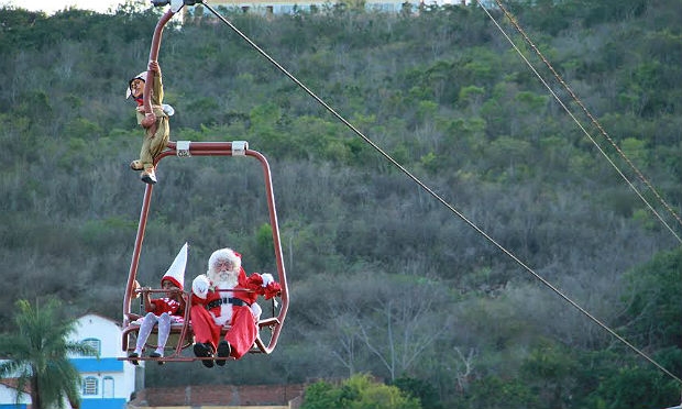 Em Triunfo, o Papai Noel passeia de teleférico  / Foto: Divulgação