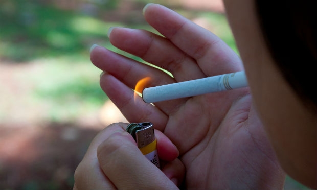 De acordo com a responsável pelo estudo, um dos fatores para a queda é a lei de proibição do fumo em ambientes fechados / Foto: Fotos Públicas