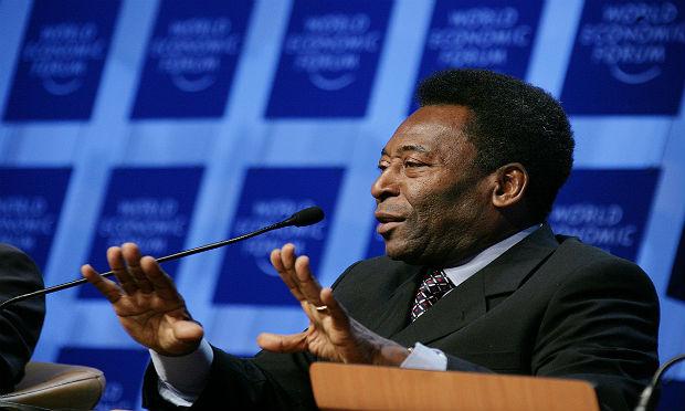 Se brigasse por racismo, processaria todo mundo até hoje, diz Pelé