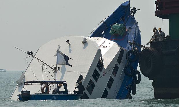 Capitão de ferry é condenado por morte de 39 pessoas em acidente em Hong Kong