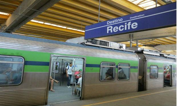 Metroviários esperam resposta da CBTU para saber se operam nesta quarta / Foto: Mariana Campello/JC Trânsito