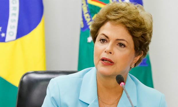 Segundo Dilma, onde não há presença do Estado, parcerias e organização empresarial, “a tendência é que as ações criminosas se desenvolvam e substituam as ações do Estado e da sociedade nos sentido de incluir os jovens” / Foto: AFP