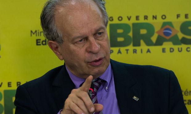 Renato Janine Ribeiro foi demitido por Dilma nessa quarta-feira / Foto: Antonio Cruz/Agência Brasil