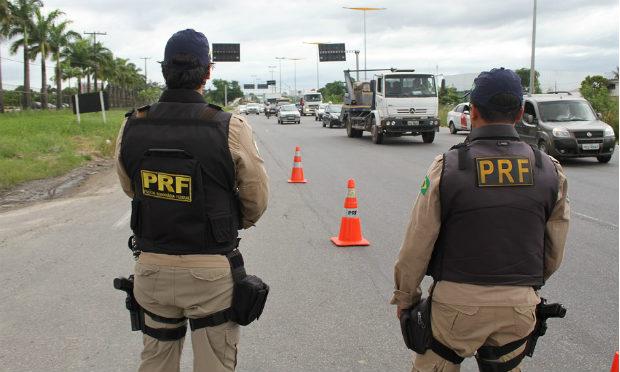 PRF irá restringir o tráfego de caminhões que possuem dimensões excedentes em algumas rodovias / Foto: divulgação/ PRF