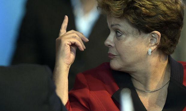Dilma foi informada de que Eduardo Cunha comandará uma manobra pró-impeachment / Foto: AFP