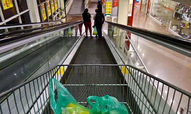 Hipermercados e supermercados contribuíram com -2,4 ponto porcentual na queda do varejo / Foto: Fotos Públicas