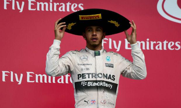 Hamilton diz que vencer em Interlagos seria 'saudação perfeita' a Senna