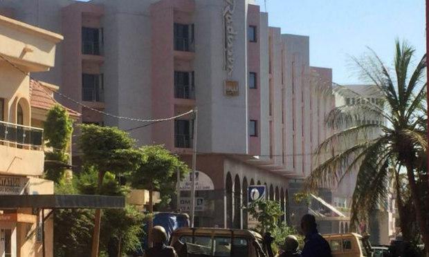 Duas pessoas fazem 170 reféns em hotel no Mali