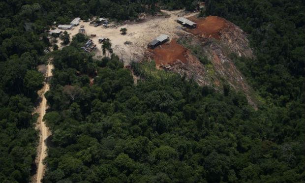 Operação Brasil-Colômbia desarticula mineração ilegal na Amazônia