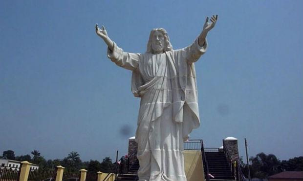 Maior estátua de Jesus na África é inaugurada na Nigéria; assista