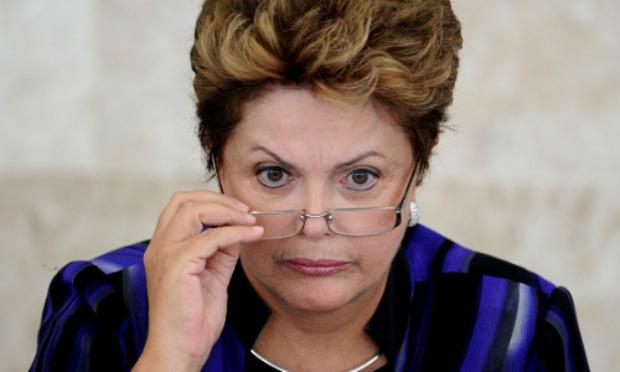 Dilma diz ter ficado 'estarrecida' com frase do relatório do FMI que cita Brasil