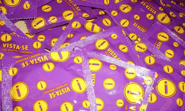 Governo vai distribuir 5 milhões de preservativos no Carnaval de 17 cidades