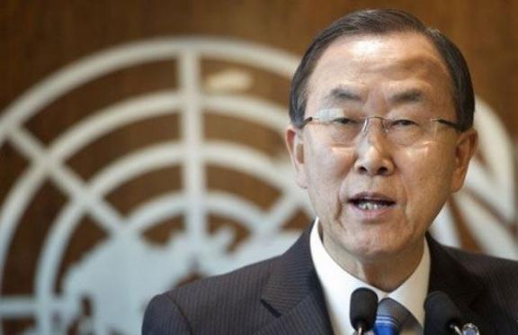 O secretário-geral da ONU, Ban Ki-moon,  convocou "todas as partes a cessar as disputas étnicas e lhes pediu que se abstenham de qualquer ação, ou de declarações que possam piorar a situação", segundo um comunicado de seu porta-voz. / Foto: AFP