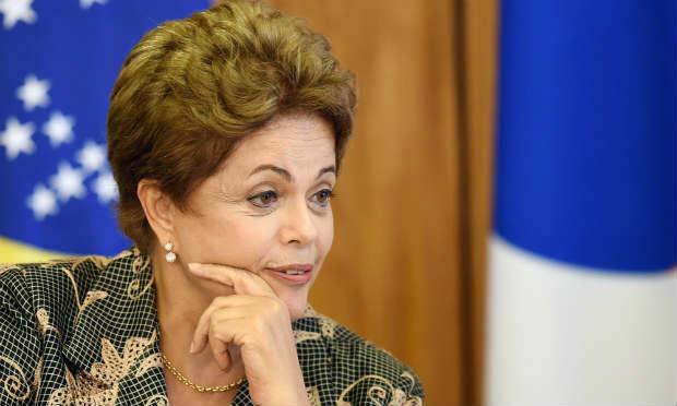 Dilma afirmou que o Brasil dá passos na direção do desenvolvimento de uma vacina contra a dengue / Foto: AFP