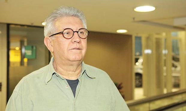 Dramaturgo Naum Alves de Souza morre em São Paulo aos 73 anos