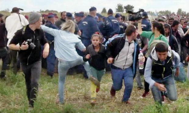 Petra Laszlo foi acusada de "perturbação da ordem pública". / Foto: AFP.
