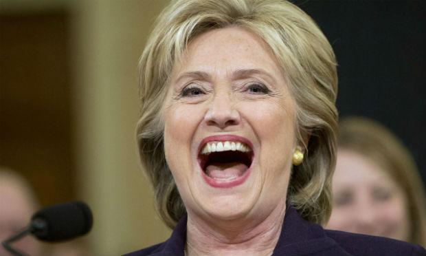 Para a pesquisa  WshingtonPost/ABC, a estreita vantagem de Hillary exibida no mês passado já não existe mais / Foto: AFP