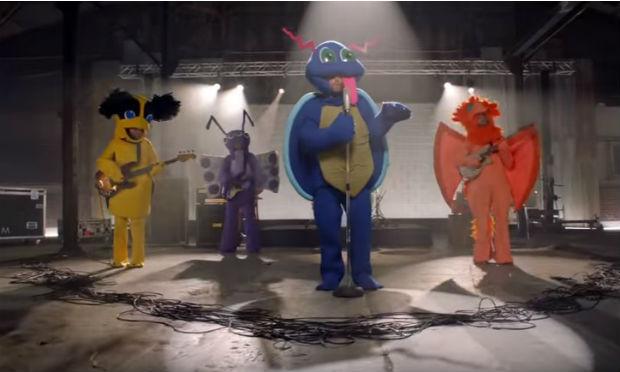Maroon 5 lança clipe vestidos de Pokémons