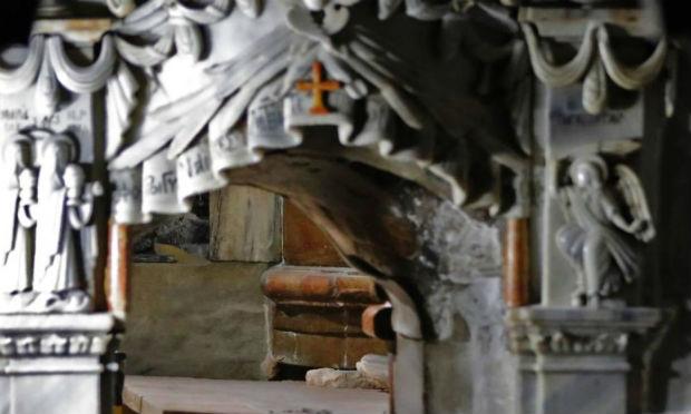 Túmulo de Jesus Cristo é aberto após quase 500 anos