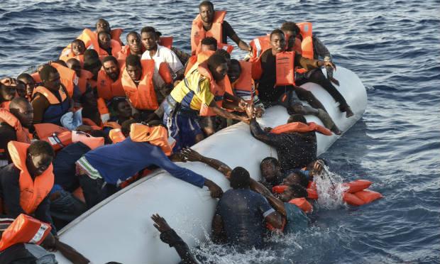 Naufrágio no Mediterrâneo deixa mortos e desaparecidos na Líbia