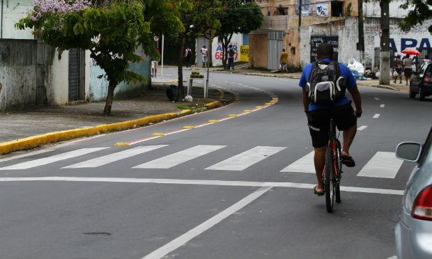 Pedestres e ciclistas podem ser multados?