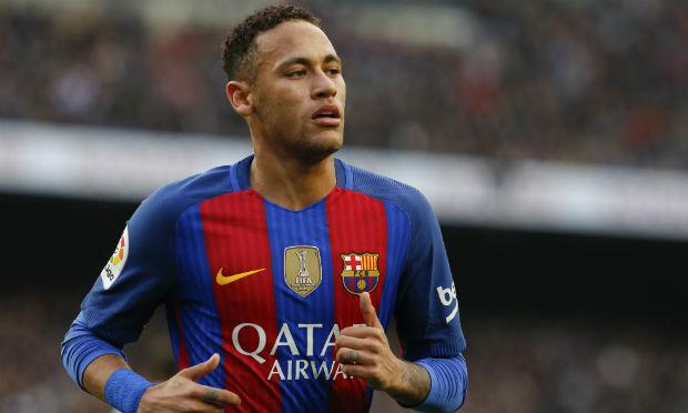 Neymar diz não se preocupar com vantagem do Real Madrid no Espanhol