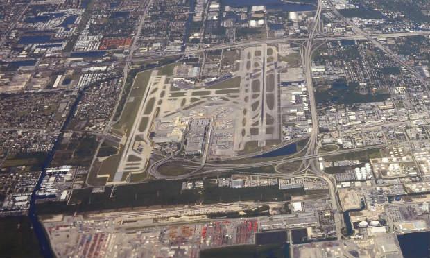 EUA: aeroporto em Fort Lauderdale é reaberto após tiroteio