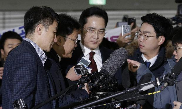 Lee Jae-yong, herdeiro da Samsung, é acusado de estar envolvido no esquema de corrupção que derrubou a presidente Park Geun-hye / Foto: AFP