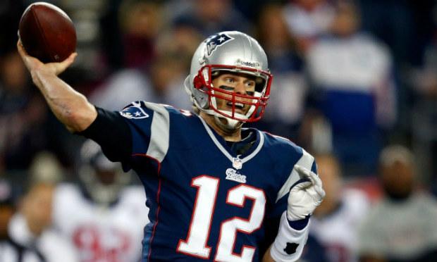 Tom Brady bate recorde em finais do Super Bowl, com sete aparições e quatro títulos / Foto: AFP