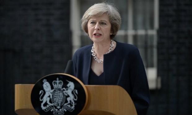 Após reunião entre Theresa May e Donald Trump, Londres reafirmou compromisso comercial com a União Europeia até o Brexit / Foto: AFP