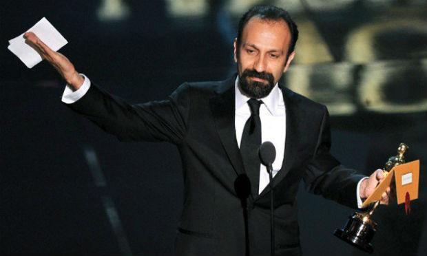 O iraniano Asghar Farhadi, um dos indicados ao Oscar 2017 na categoria de "Melhor Filme Estrangeiro" com longa "O Apartamento" não vai poder comparecer a cerimônia de premiação por causa do decreto de Trump. / Foto: AFP