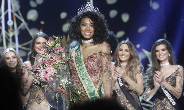 Brasileira Raissa Santana disputa Miss Universo neste domingo