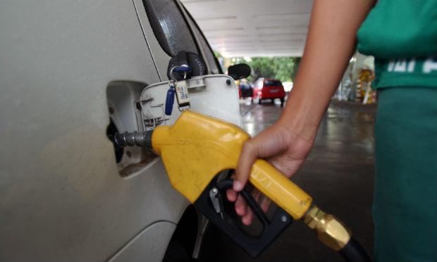 Preços do etanol hidratado seguem sem competitividade ante os da gasolina em todo País, segundo ANP / Foto: Agência Brasil