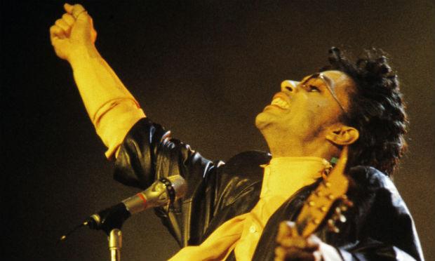 Universal obtém direitos sobre músicas inéditas de Prince