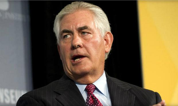 Secretário de Estado americano Rex Tillerson tem a missão de esclarecer a posição americana sobre o assunto / Foto: AFP